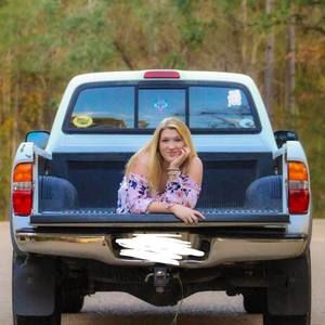 Meet your Posher, Brittney